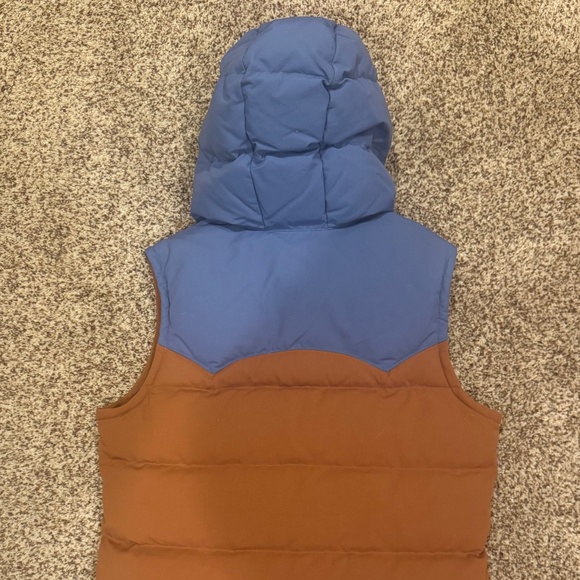 Women’s Patagonia Hooded Bivy Down Vest - Picture 2 of 5